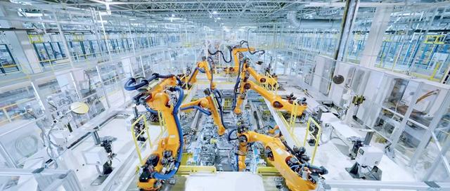 湖北加快推進新型工業化 打造制造強國高地！