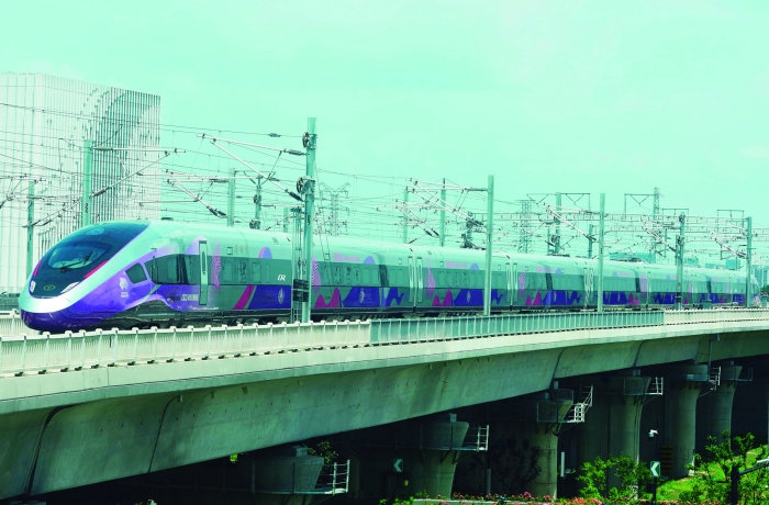 中國(guó)中車馳騁“數(shù)智轉(zhuǎn)型”賽道， 盡顯大國(guó)重器的硬核實(shí)力！